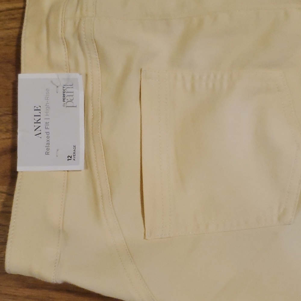 Christopher & Banks Perfect Pant Relaxed Fit High Rise Ankle Sz 12 Average NWT - Picture 8 of 8